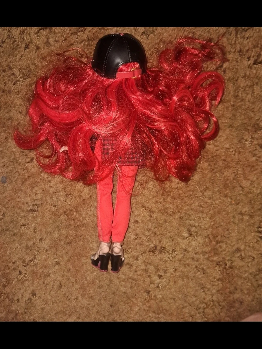 Rainbow High ! Modern Fashion Dolls Ruby Anderson